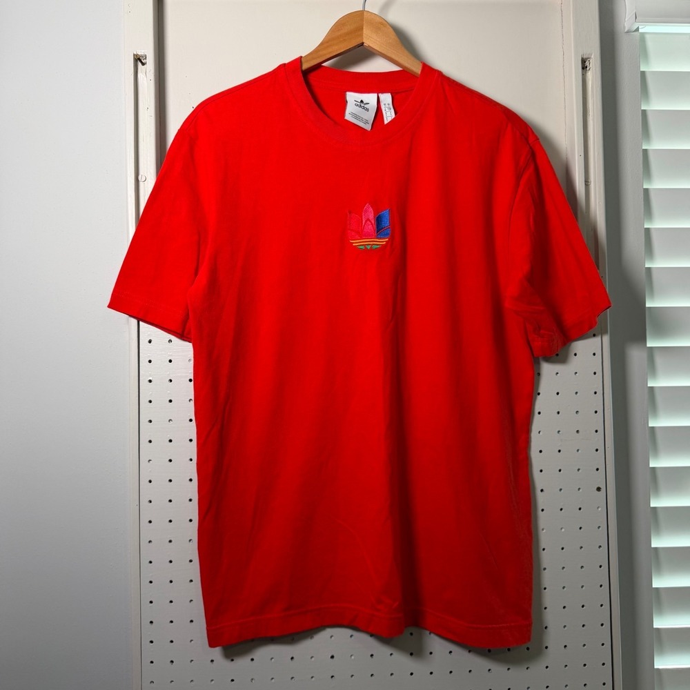 Adidas Originals 3D Trefoil T-Shirt Men's Red Embroidered Short Sleeve - Small